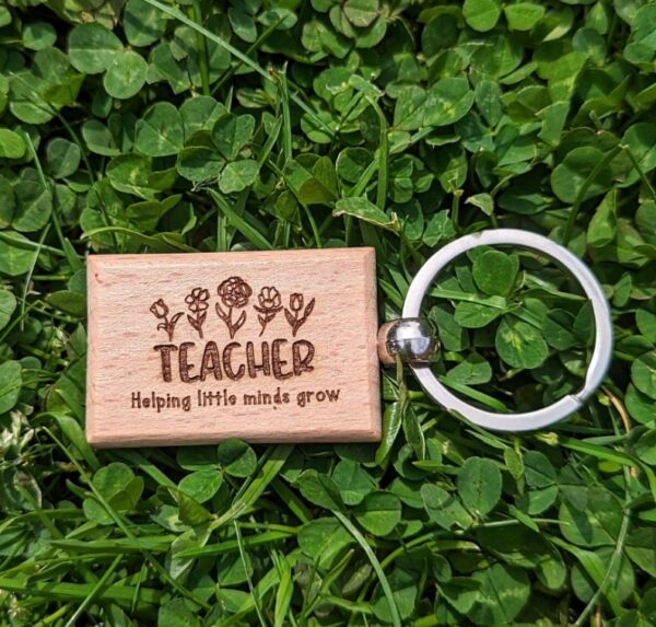 Helping Little Minds Grow Keyring